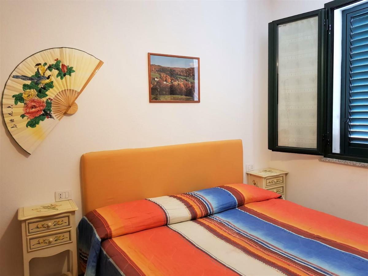 Borgo Lu Canali Da Gavino Lägenhet Badesi Exteriör bild
