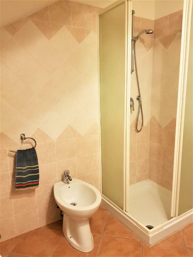 Borgo Lu Canali Da Gavino Lägenhet Badesi Exteriör bild